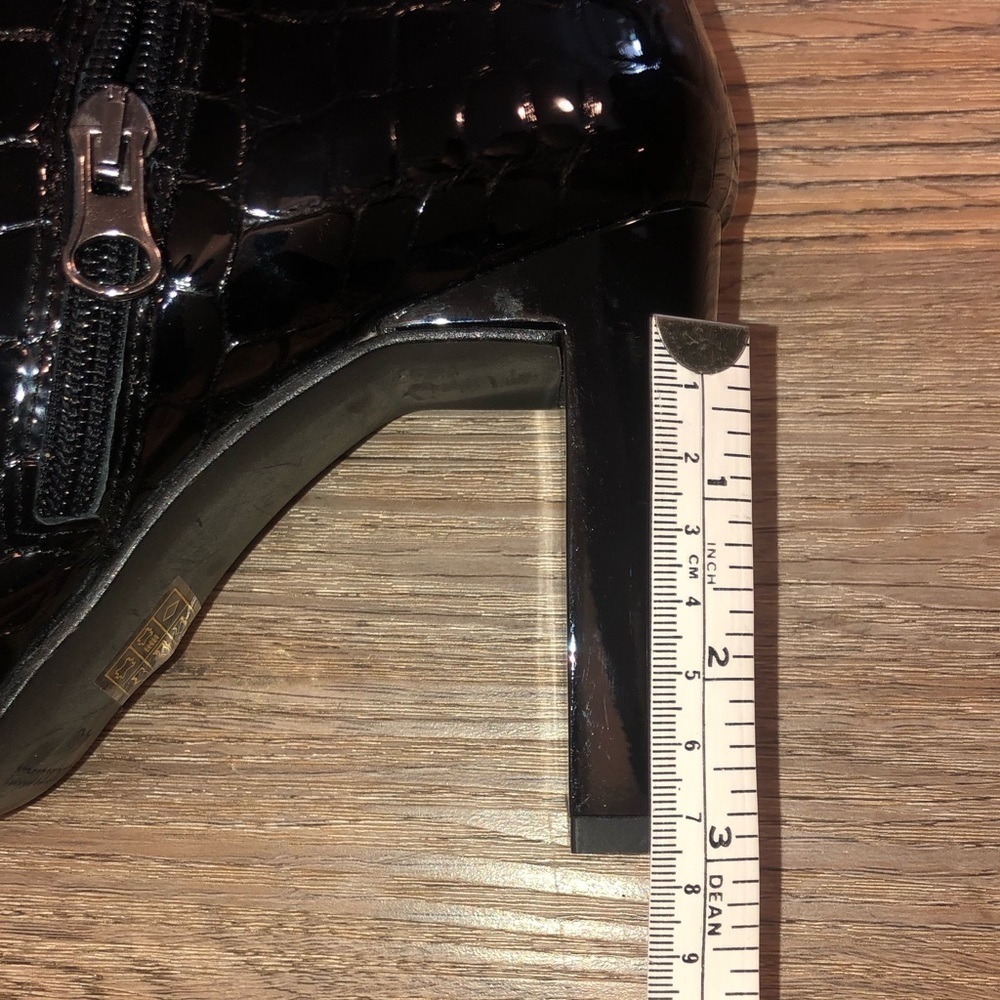 L’INTERVALLE Black Patent Leather Croc Print Square Toe Heel Boots Sz 40 - Picture 8 of 9